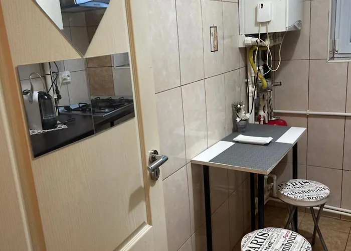 Little Paris Gare Du Nord