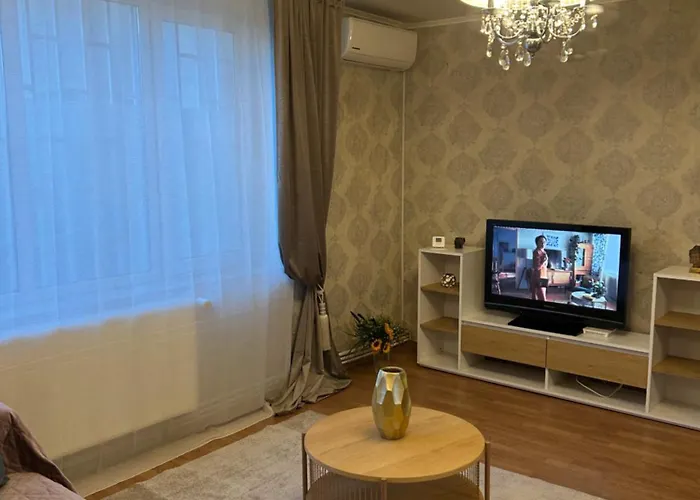 Little Paris Gare Du Nord